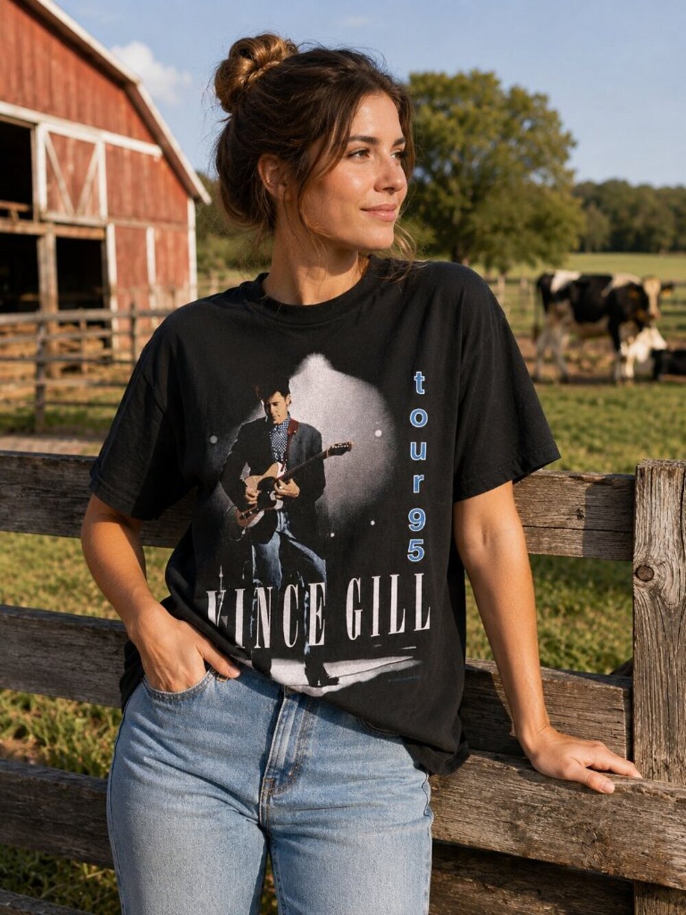 Ladies Vince Gill  band  TOUR TShirt (LARGE)
